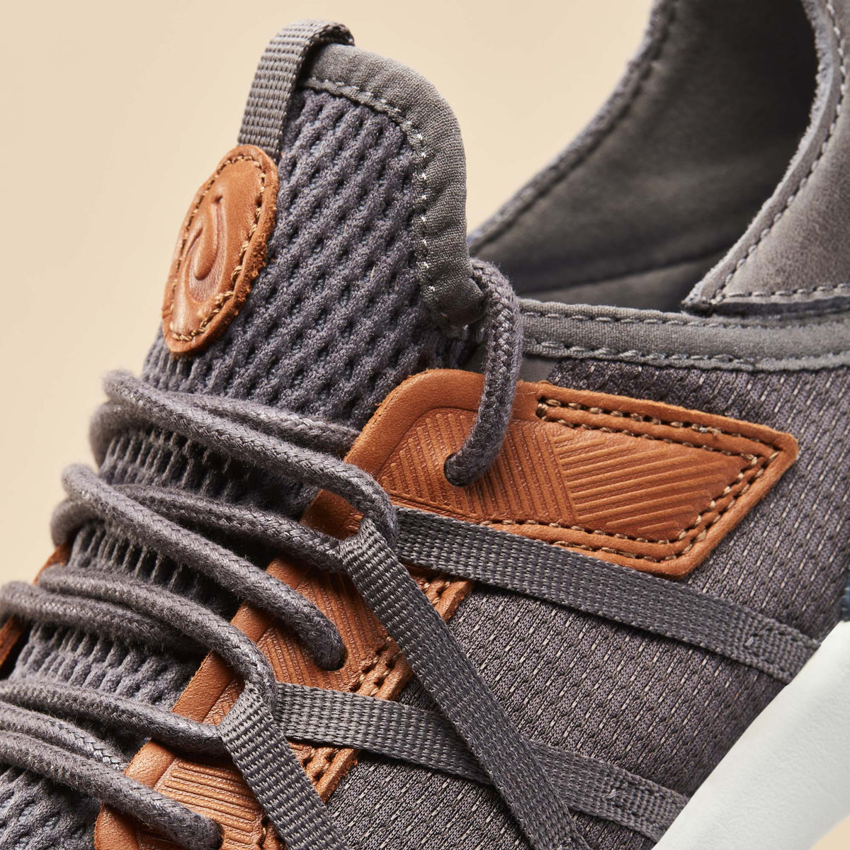 OluKai Mio Lī Men's Athletic Shoes - Men