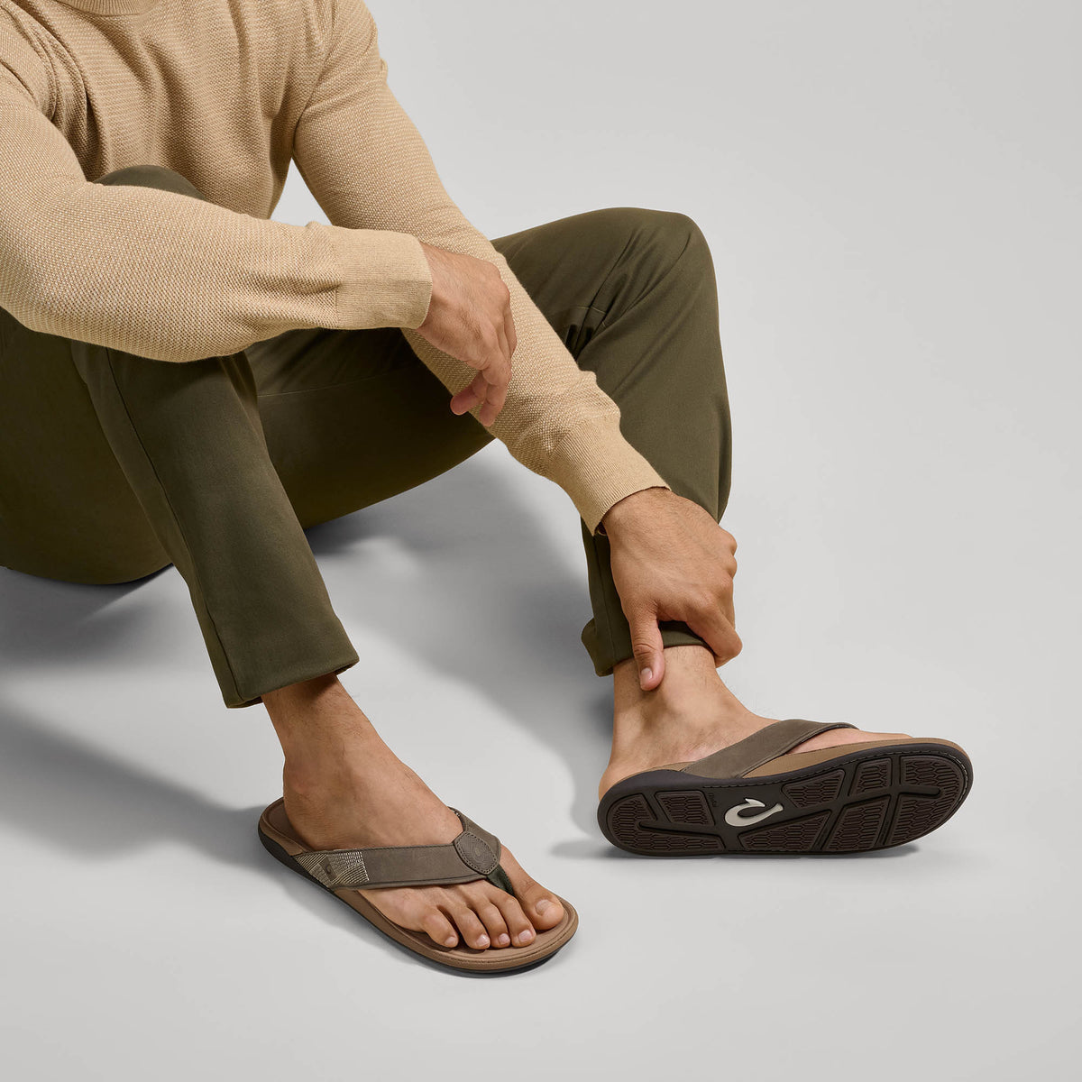 OluKai Tuahine Men's Waterproof Leather Beach Sandals - Men