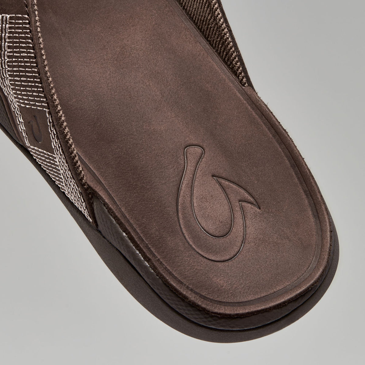 OluKai Tuahine Men's Waterproof Leather Beach Sandals - Men