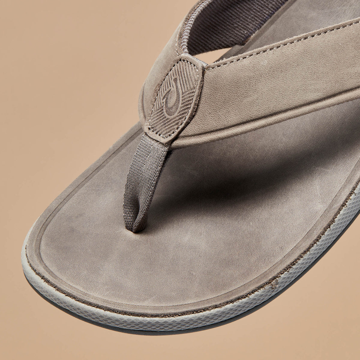 OluKai Tuahine Men's Waterproof Leather Beach Sandals - Men