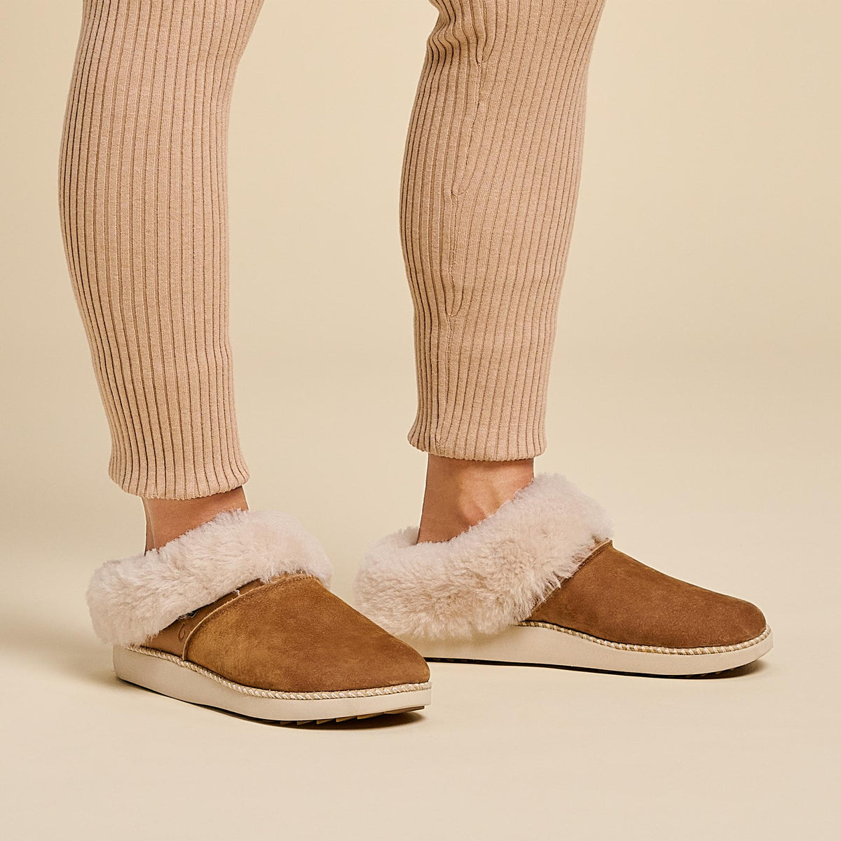 OluKai Ku‘i Women‘s Slip-On Slippers - Women
