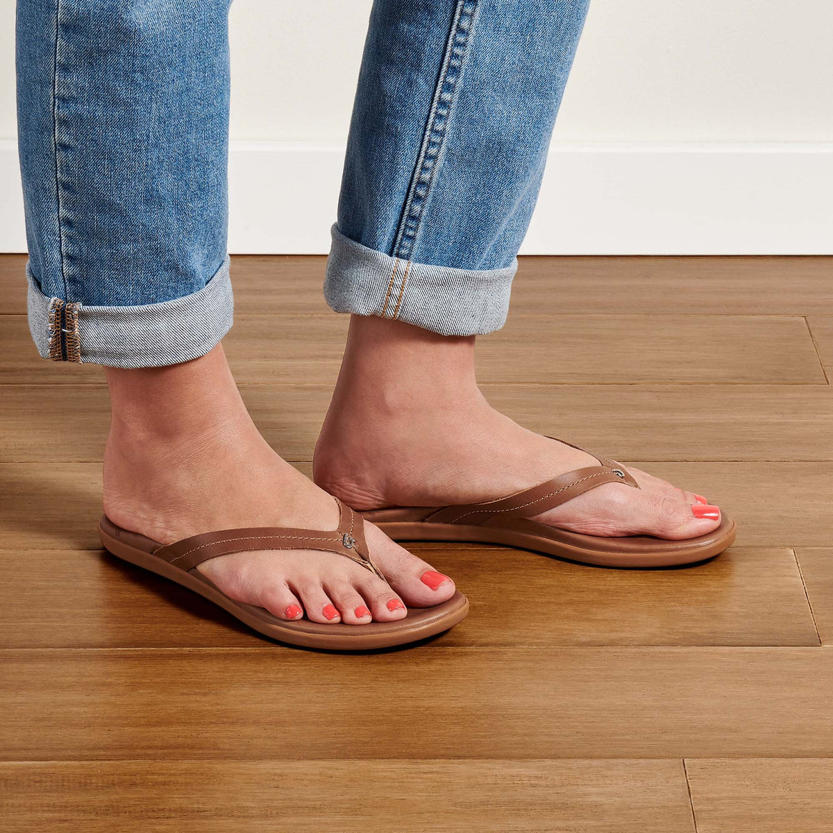 OluKai Honu Women’s Leather Beach Sandals - Women