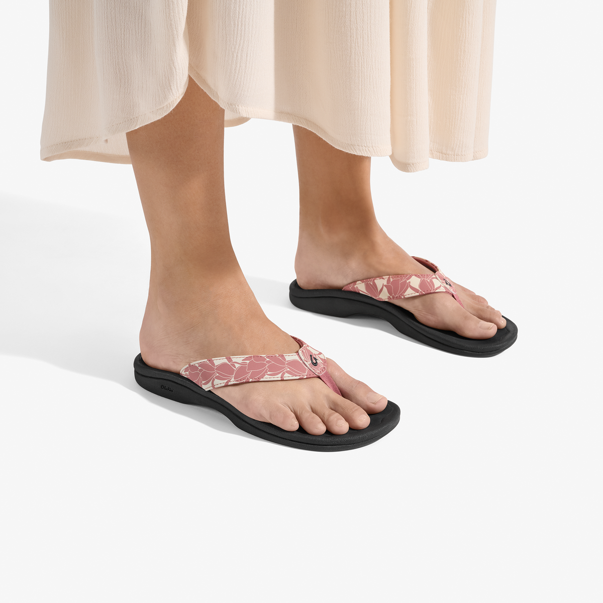 OluKai ‘Ohana Women's Best Selling Beach Sandals - Women